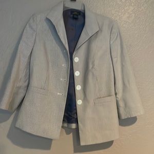 346 Brooks Brothers blazer Size 2 color gray and white stripes.